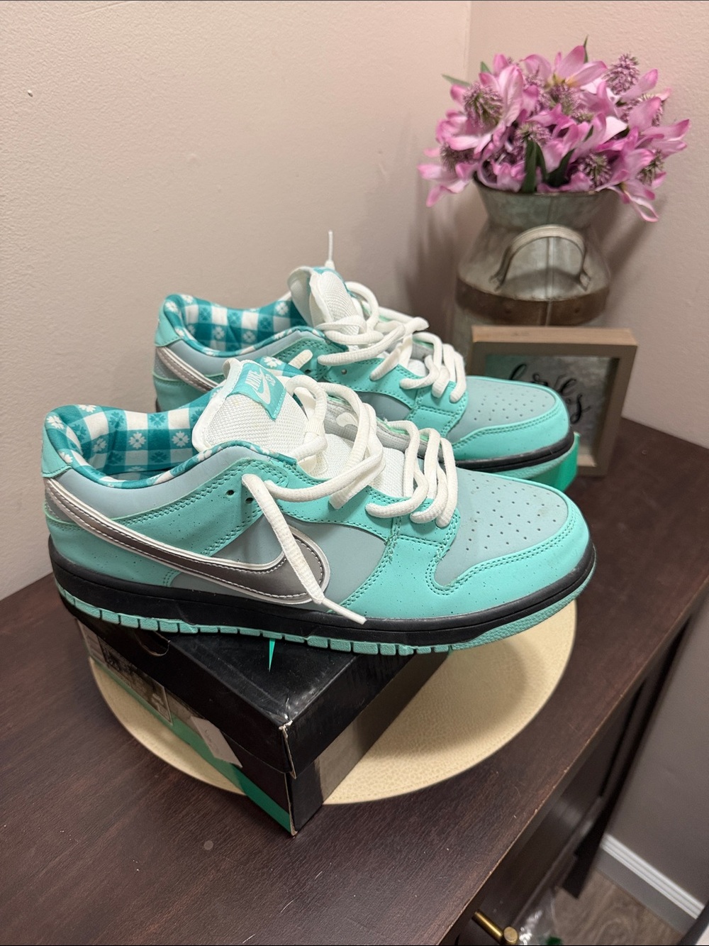 Nike men’s ' Teal Low-Top Sneakers